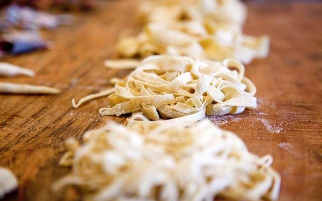 Tagliatelle pasta fresca fatta in casa